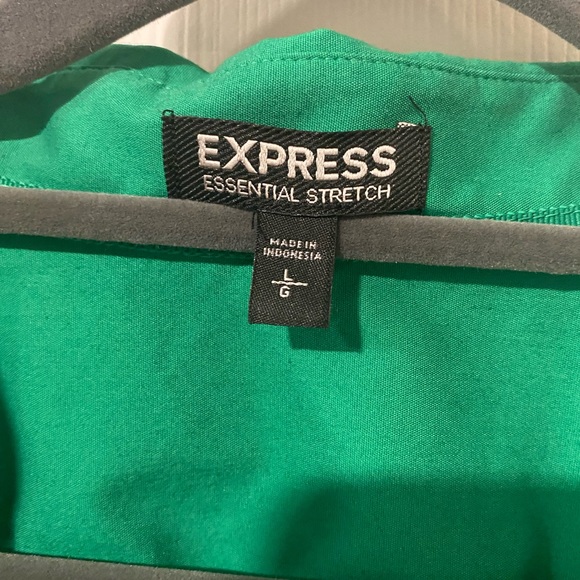 Express - Short Sleeve Button Down - Picture 4 of 8